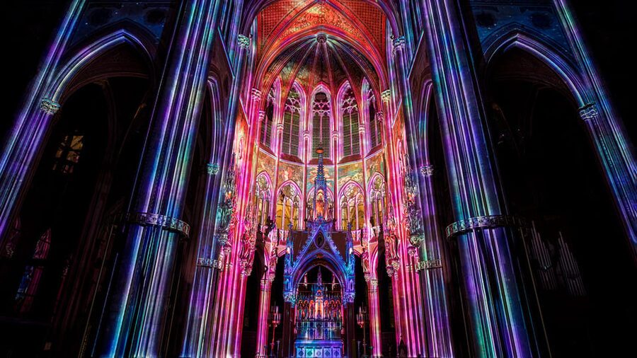 Vienna: Light of Creation Votive Church Immersive Light Show - Choosing a seat for the widest view