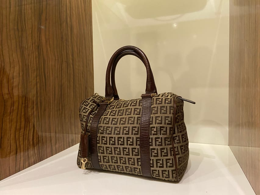 Vienna: Luxury Vintage Fashion Walking Tour - The service warning you should not ignore