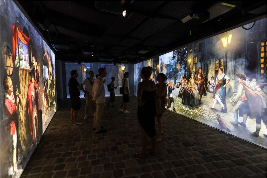 Vienna: Mythos Mozart Experience - The Little Night Music room lets you play