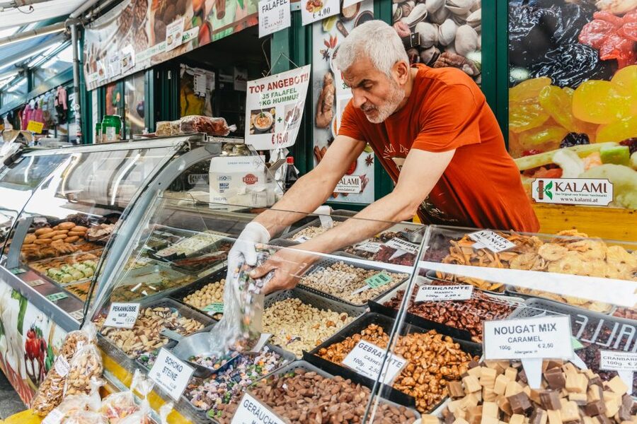 Vienna: Naschmarkt Food Tasting Tour - Is $76 a fair price?
