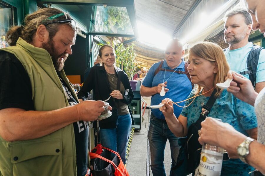 Vienna: Naschmarkt Food Tasting Tour - Weather, comfort, and accessibility