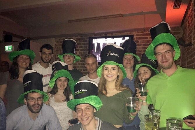 Vienna Nights Pub Crawl - Dick Macks sets the social tone