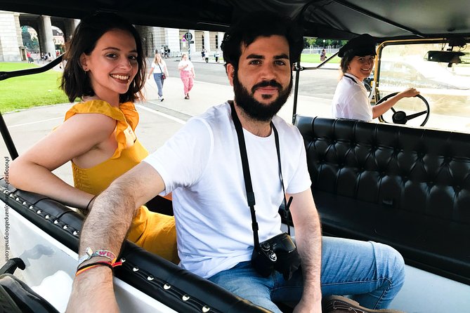 Vienna Oldtimer Tour (60 min) Incl. bottle of Prosecco - Key points at a glance