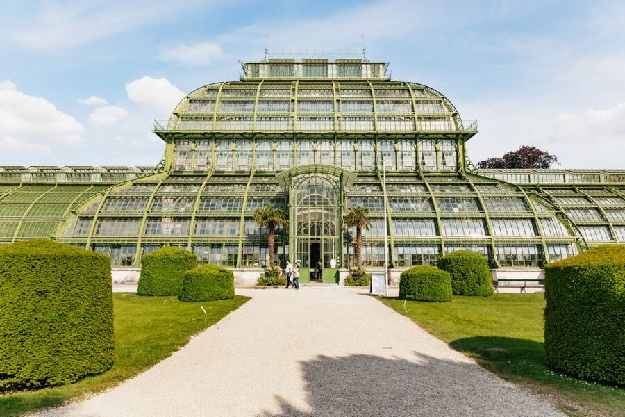 Vienna: Panorama Train Tickets to explore Schönbrunn Palace - How the timing works
