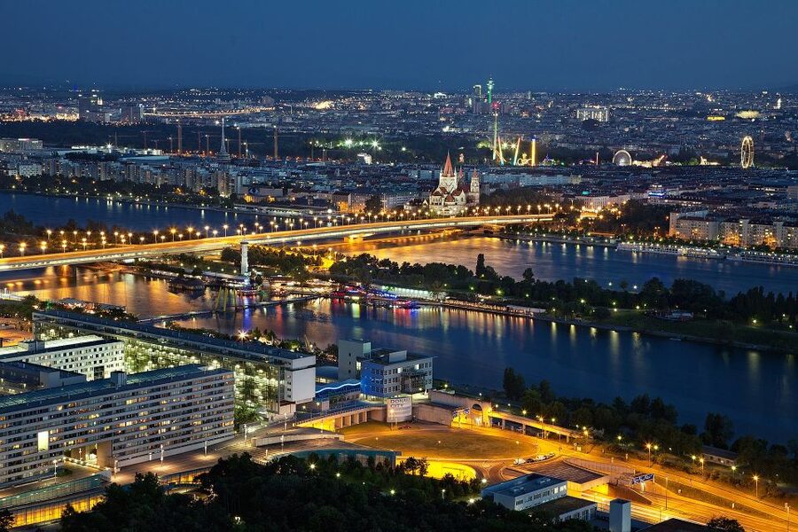 Vienna: Panoramic Night Tour by Bus - Key points to know before you book