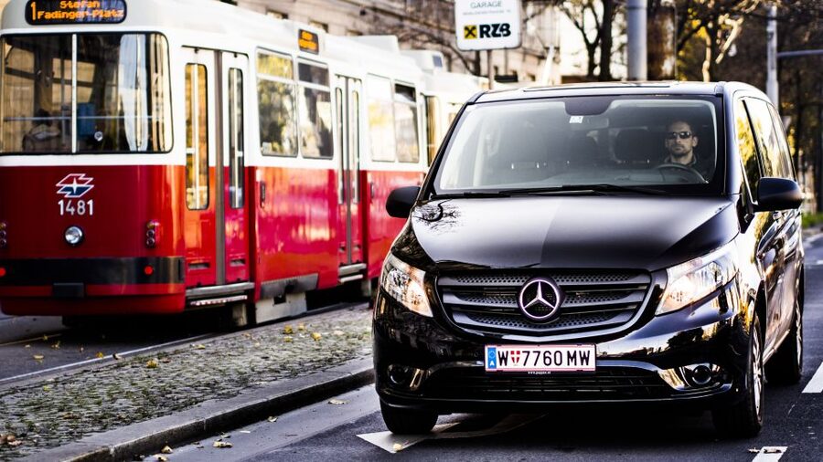 Vienna: Private 3-Hour City Highlights Van Tour - A private overview of Vienna in three hours