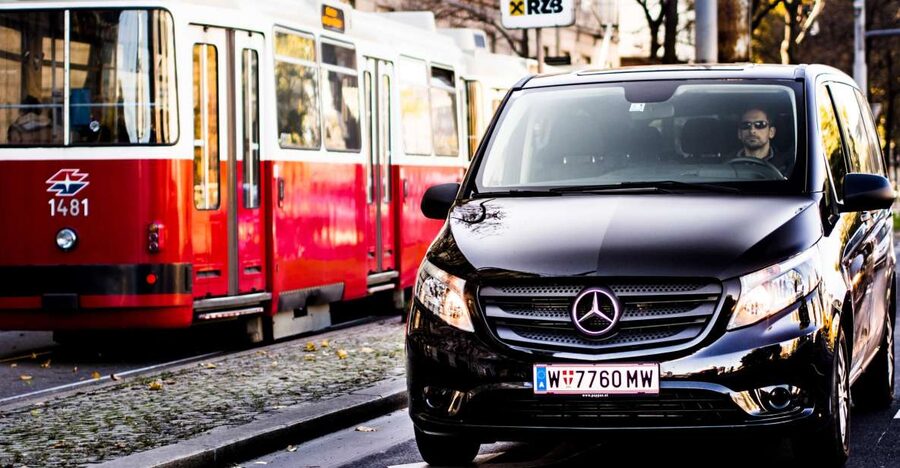 Vienna: Private 3-Hour City Highlights Van Tour - The Ringstrasse and Vienna’s imperial face