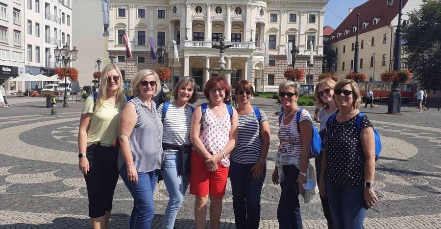 Vienna: Private Day Trip to Bratislava with Hotel Transfers - Bratislava Castle and Slavin Monument