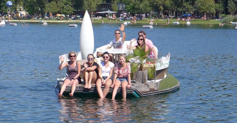 Vienna: Private Floating Island E-Boat Rental on Danube - The floating island boat and what you actually get
