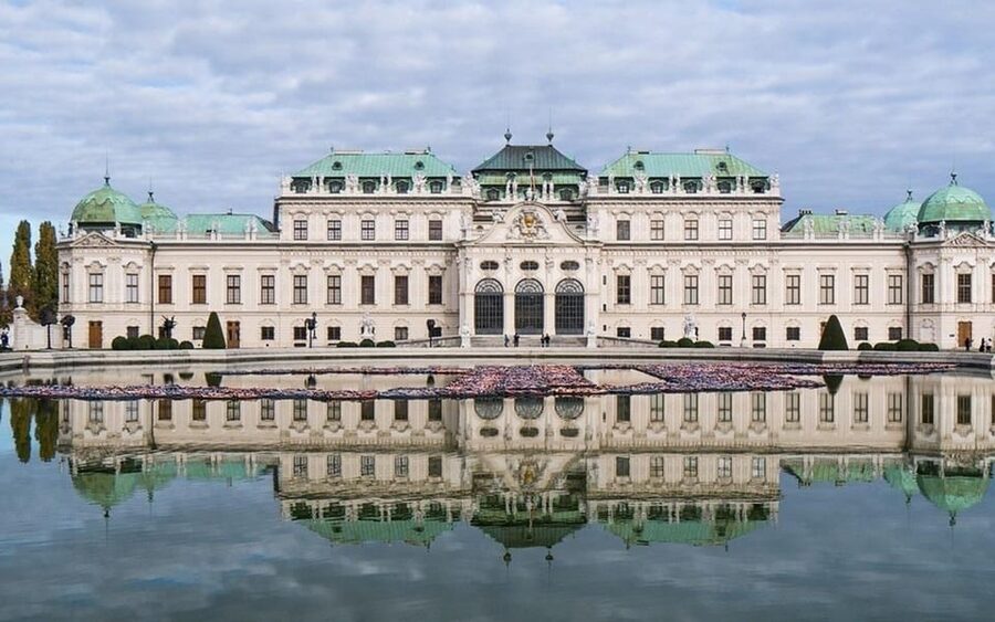 Vienna: Private Half-Day Sightseeing Tour - What the driver-guide can and cannot do