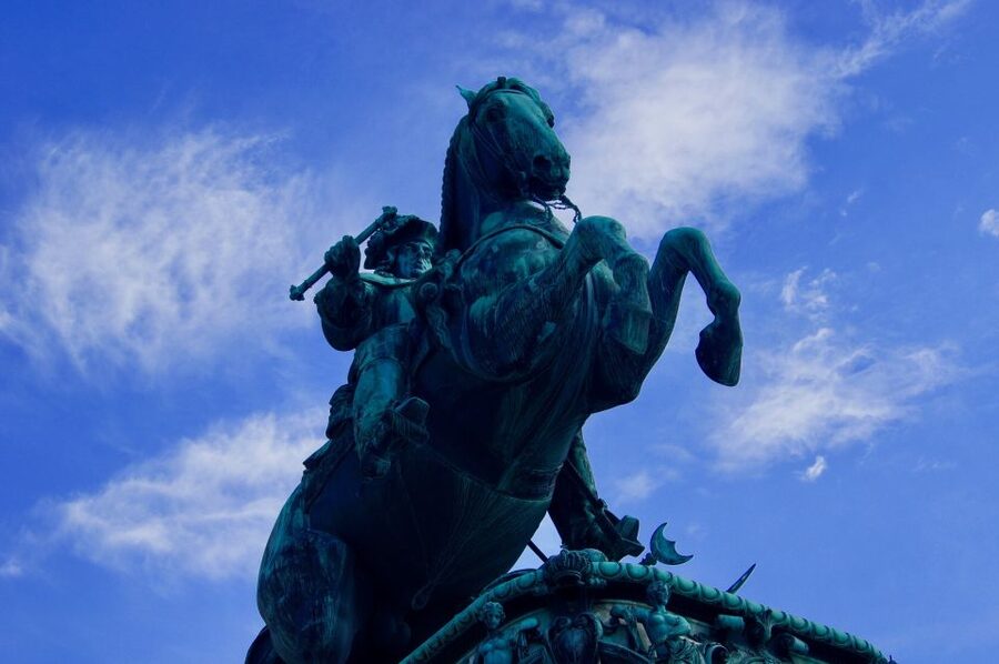 Vienna: Private Jewish Walking Tour - A Jewish history tour that also explains Vienna