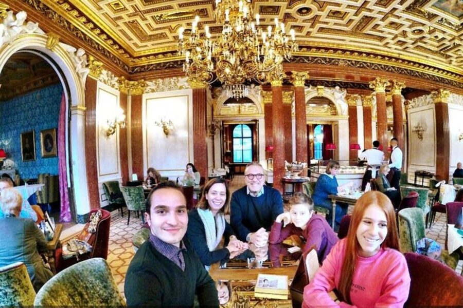 Vienna: Private Walking Tour with a Guide - Coffee, cake, and useful local advice