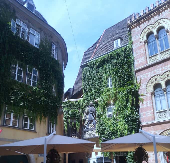 Vienna's Highlights in two hours (two options) - Who will enjoy this walk most?