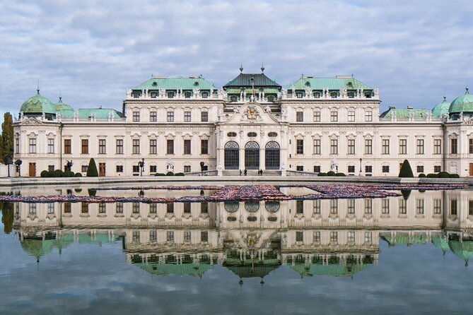 Vienna Scavenger Hunt and Highlights Self Guided Audio Tour - The Hofburg: grand buildings, short explanations
