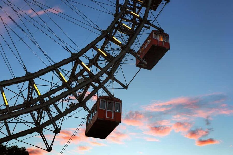 Vienna: Schönbrunn, Belvedere, Big Bus, Giant Wheel & Cruise - Belvedere Palace and Klimt’s The Kiss