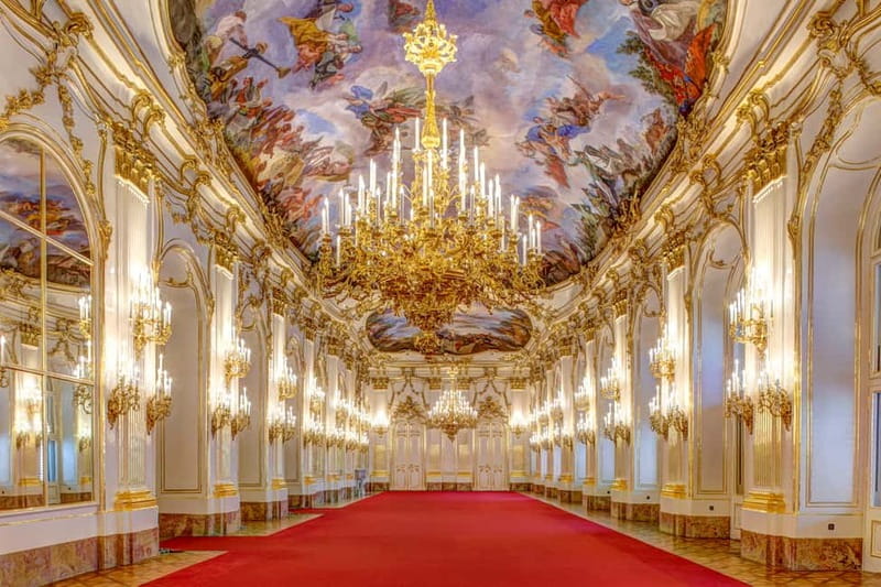 Vienna: Schönbrunn Palace Evening Tour, Dinner and Concert - Key points to know