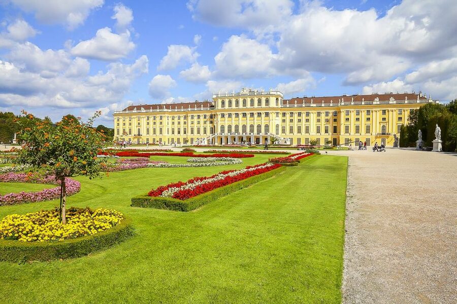 Vienna: Schönbrunn Palace & Gardens Skip-the-Line Tour - Key points at a glance