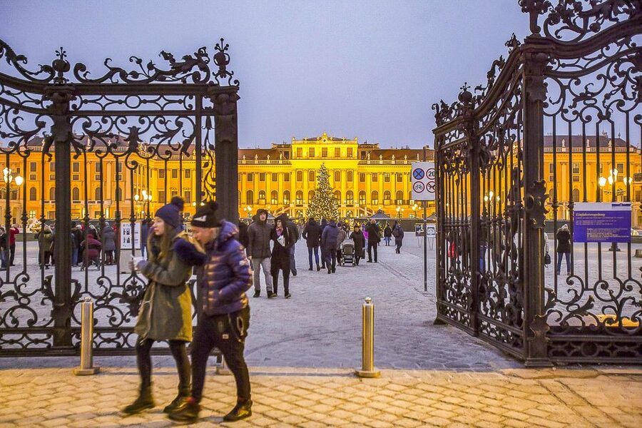 Vienna: Schönbrunn Palace & Gardens Skip-the-Line Tour - Should you book the Schönbrunn Palace tour?
