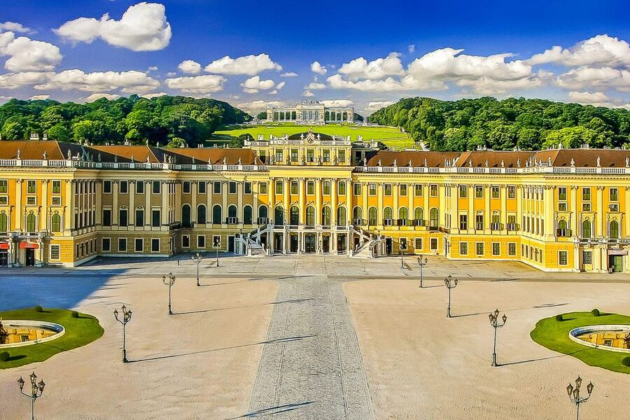 Vienna: Schönbrunn Palace & Gardens Skip-the-Line Tour - The Habsburgs, Empress Sissi, and the human stories