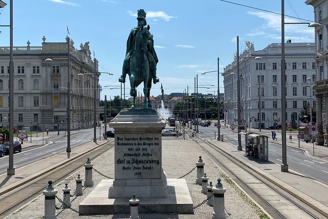 Vienna Secrets Walking Tour to Backyards and Mysterious Locations - Courtyards and the world of Vienna’s nobility