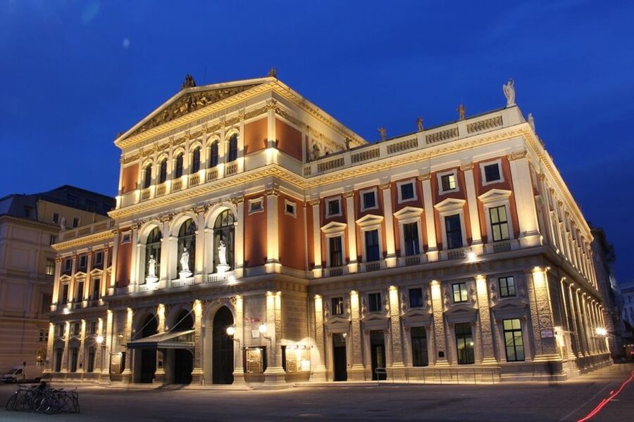 Vienna: Sightseeing Tour in a 1920s Classic Style Car - Why this classic car is a smart way to see Vienna