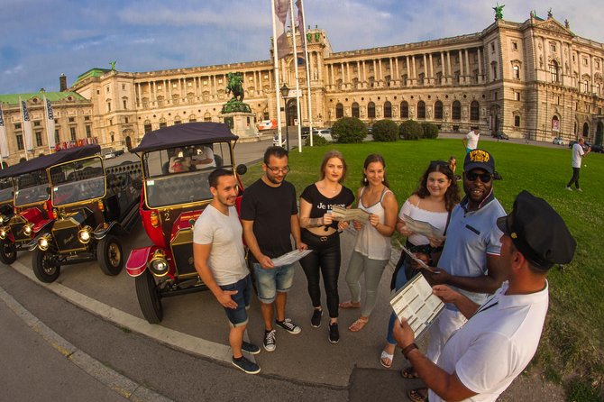 Vienna: Silver Tour (30 min) Vienna City Center Sightseeing Tour - Maria Theresa Monument and Vienna’s museum quarter