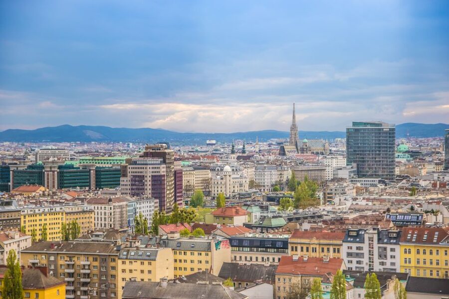 Vienna: Skip-the-cashier-desk-line Giant Ferris Wheel Ride - Choosing the right time to go