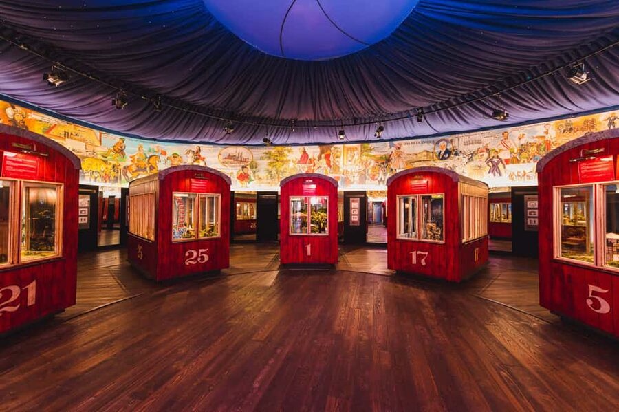 Vienna: Skip-the-cashier-desk-line Giant Ferris Wheel Ride - Making the most of the Wiener Prater
