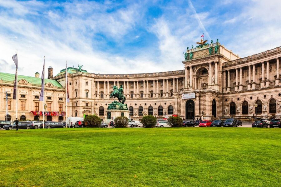 Vienna: Skip-the-Line Hofburg Ticket & Sisi Museum Tour - Meeting at Michaelerplatz and Getting Inside
