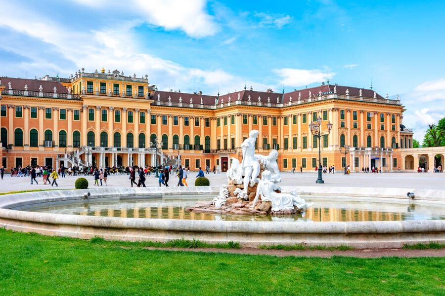 Vienna: Skip-the-Line Schönbrunn Palace and Gardens Tour - Why Schönbrunn deserves a place in your Vienna plans
