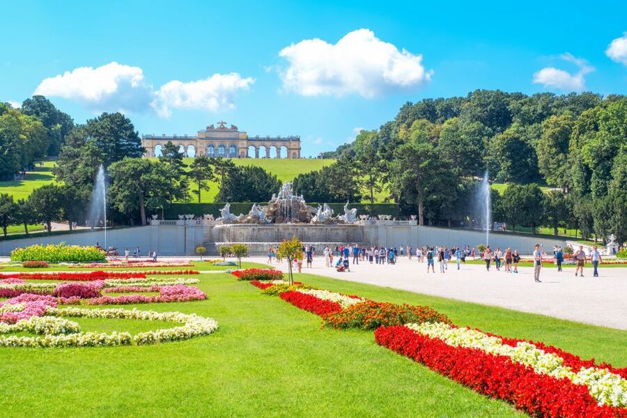 Vienna: Skip-the-Line Schönbrunn Palace & Gardens Tour - Why the skip-the-line ticket matters at Schönbrunn