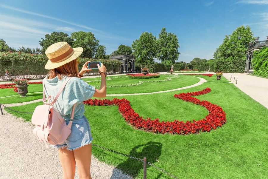 Vienna: Skip-the-Line Schönbrunn Palace & Gardens Tour - Who should choose this experience?