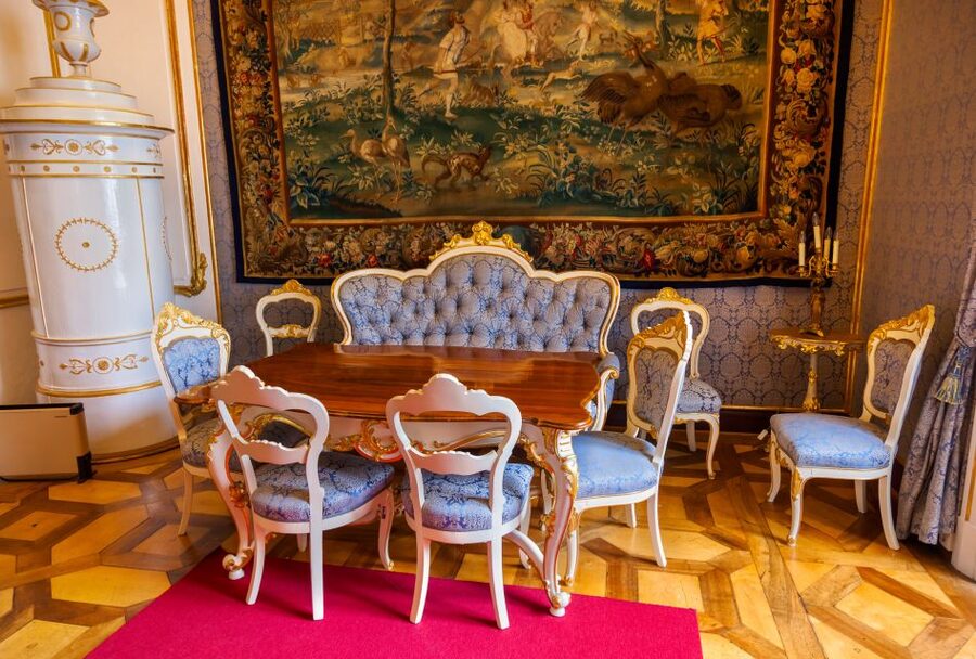 Vienna: Skip-the-Line Schonbrunn Palace Private Tour - Meeting Point, Timing, and Pace