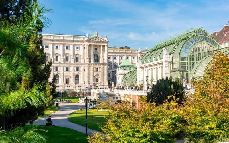 Vienna: Small Group Guided Walking Tour of City Highlights - A smart way to meet Vienna in two hours