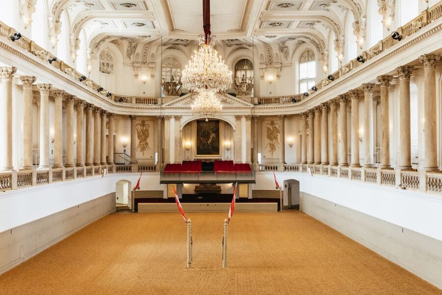 Vienna Spanish Riding School Guided Tour - Walking through the Stallburg stables