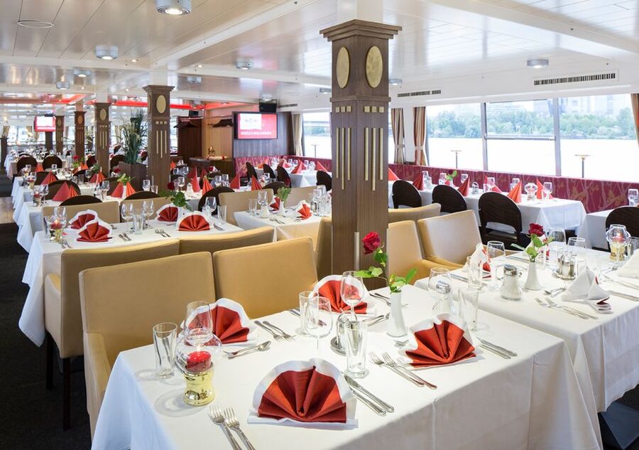 Vienna: Sunday Brunch Danube Cruise & Live Music - Booking tips for a smoother day