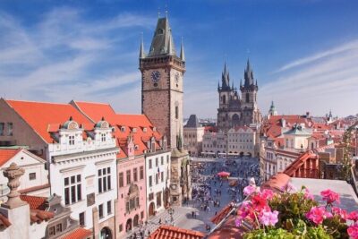 Vienna to Prague: Full-Day Private Tour with Guide and Transfers