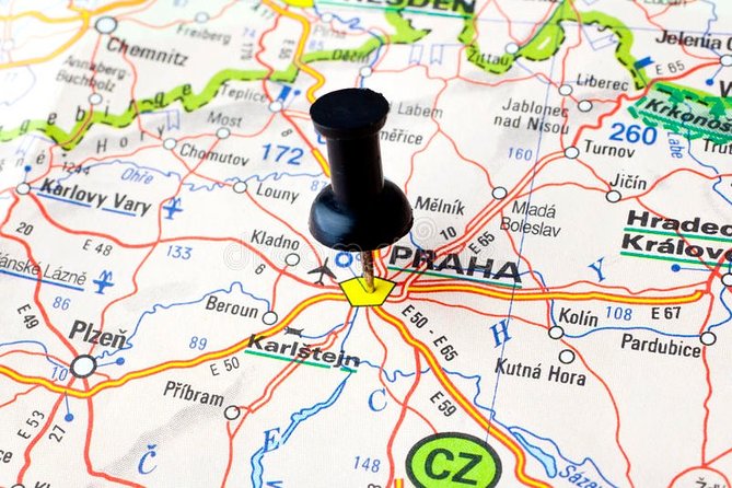 Vienna to Prague - Private Transfer with 2 hours of Sightseeing - Price, group size, and the value of private transport