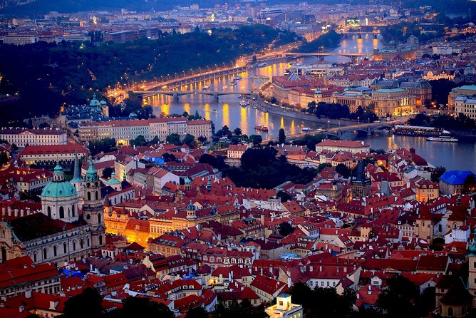 Vienna to Prague - Private Transfer with 2 hours of Sightseeing - Who should book this Vienna to Prague transfer