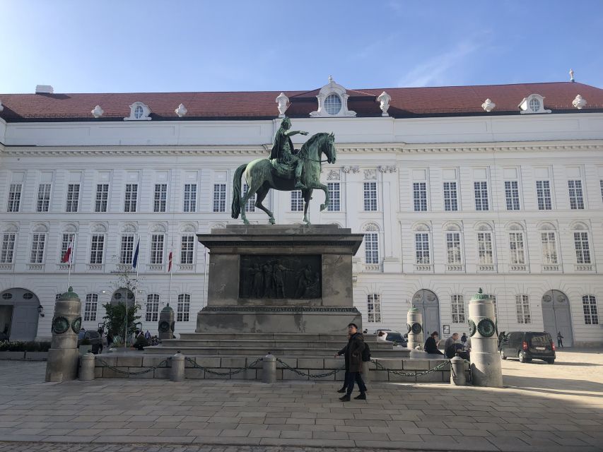 Vienna: Unforgettable Private City Tour - A moving view of the Danube