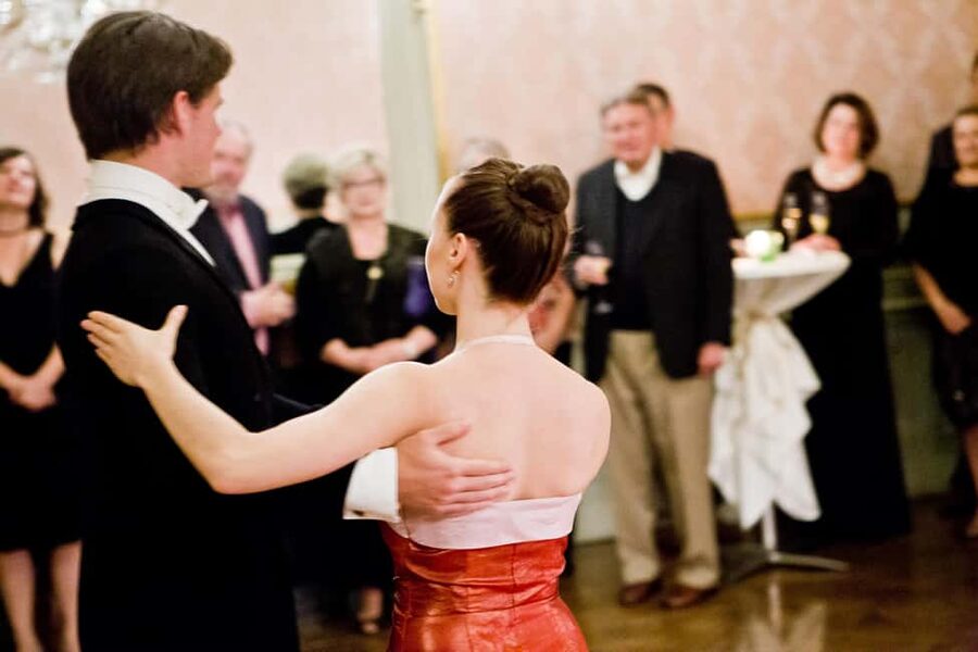 Vienna: Viennese Waltz Workshop for Couples - Inside the Ballroom: Mirrors, Wood, and Music