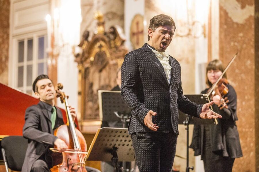 Vienna: Vivaldi’s Four Seasons Concert in Karlskirche - Karlskirche gives Vivaldi a dramatic stage