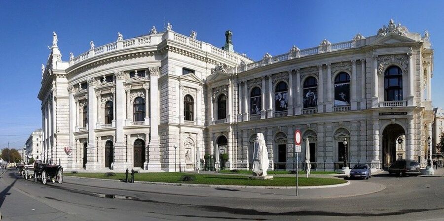 Vienna: Walking Tour of the Historic Ringstrasse - Parliament, Pallas Athene, and imperial symbolism