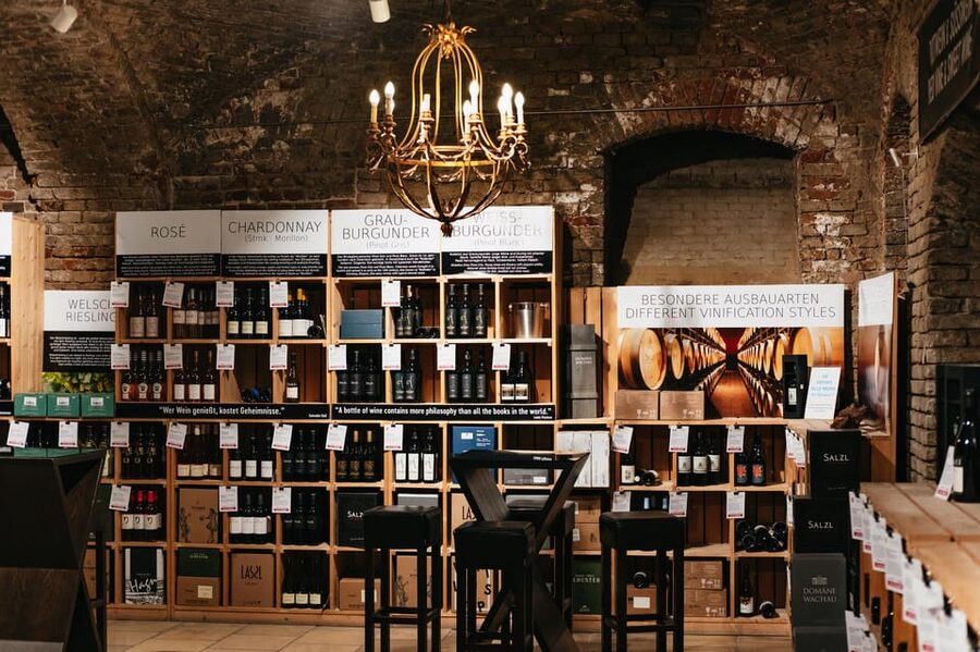 Vienna: Wine Tasting Experience in a Private Wine Cellar - Choosing between 30 minutes and 2.5 hours