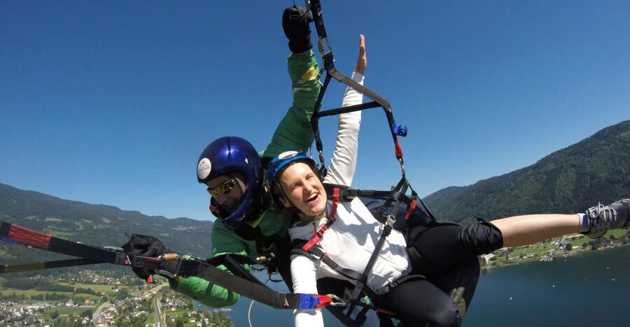 Villach/Ossiachersee: Paragliding "Action" Tandemflug - At Gerlitzen Alpe, the view becomes the main event