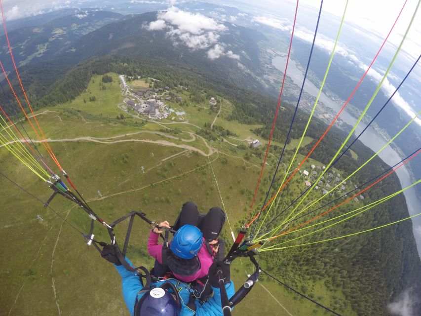 Villach/Ossiachersee: Paragliding "Action" Tandemflug - The landing and return to Bundesstraße West 38