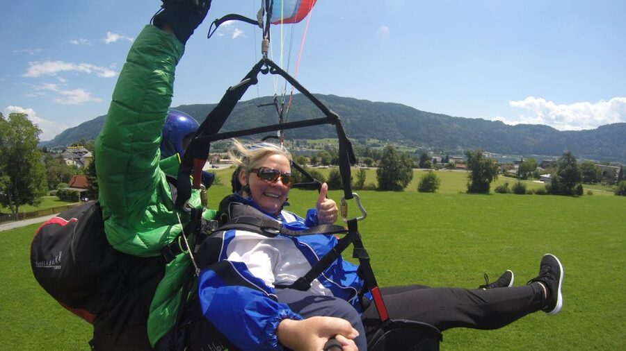 Villach/Ossiachersee: Paragliding "Panorama" Tandemflug - The launch and the first minutes in the air