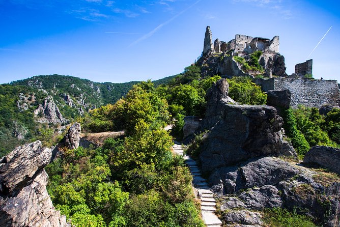Wachau Valley Wine Tasting Bike Tour from Vienna - Wine tastings in Weissenkirchen and the valley