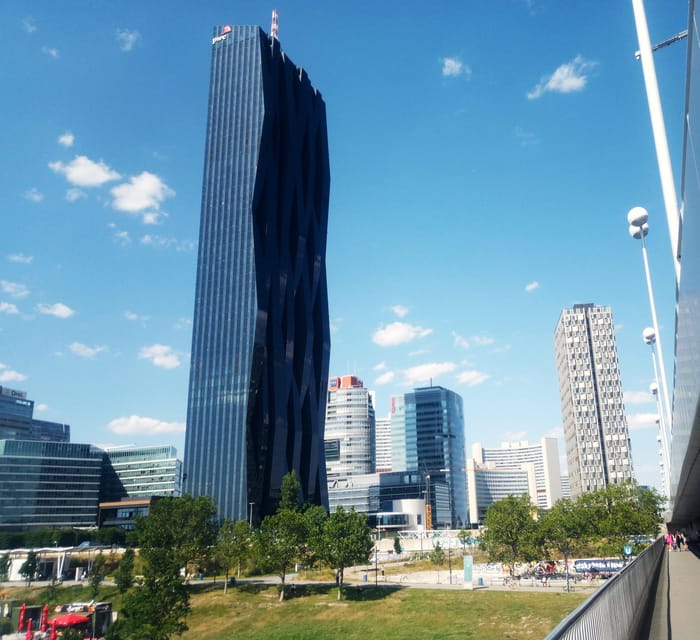 Wien: Tours with locals by public transport & walking - Is $56 a fair price?