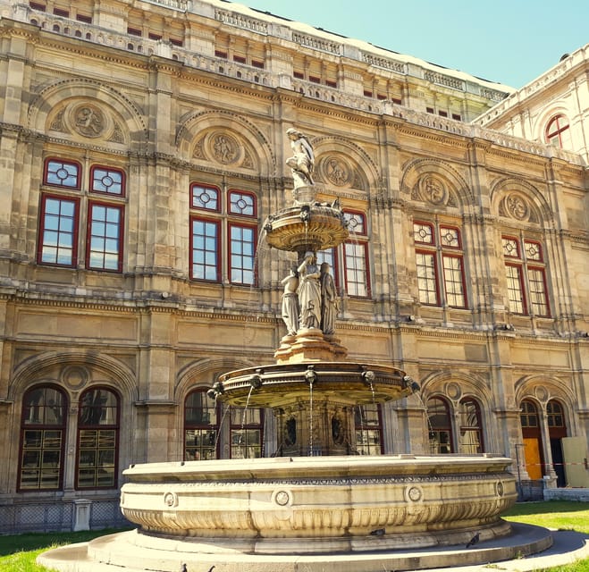 Wien: Tours with locals by public transport & walking - Schönbrunn and the garden walk